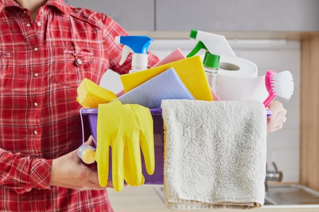 Keeping a clean house is easier if you keep all your cleaning supplies in a basket that you can carry with you from room to room.